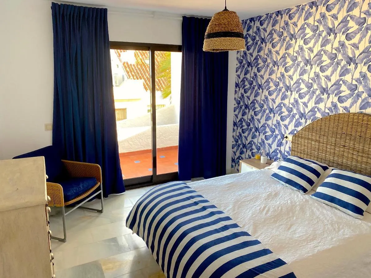 Playa Paloma Beach House 8Pax Estepona 0*,  Spain
