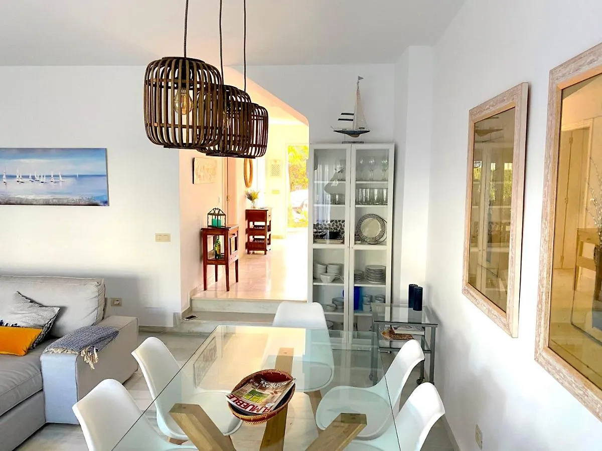 Holiday home Playa Paloma Beach House 8Pax Estepona Spain