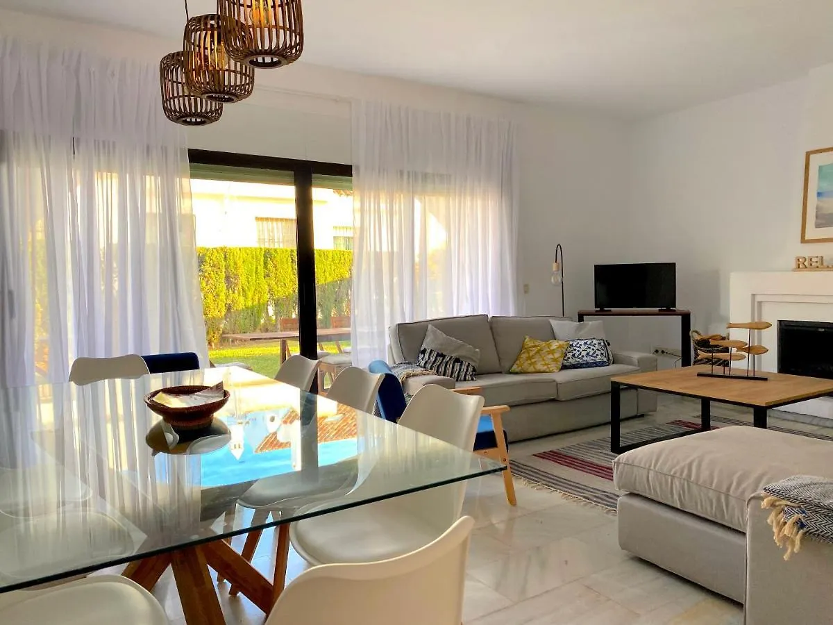 Playa Paloma Beach House 8Pax Estepona